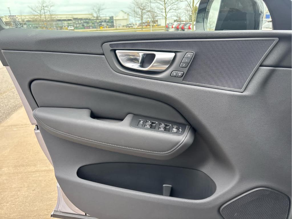 صورة مصغرة 22 لـ 2026 Volvo XC60 B5 PLUS