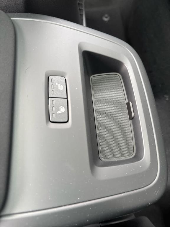 صورة مصغرة 28 لـ 2026 Volvo XC60 B5 PLUS