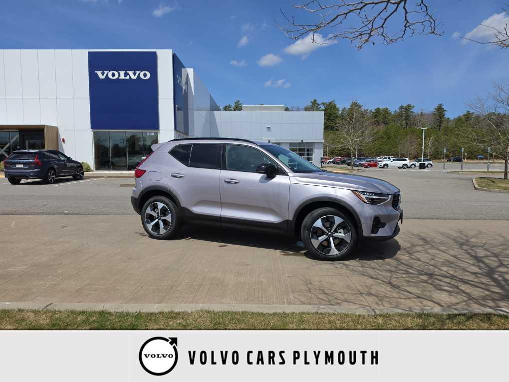 New 2026 Volvo XC40 B5 Plus