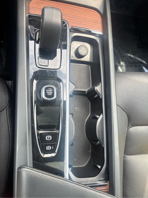 صورة مصغرة 22 لـ 2024 Volvo XC60 B5 PLUS DARK THEME