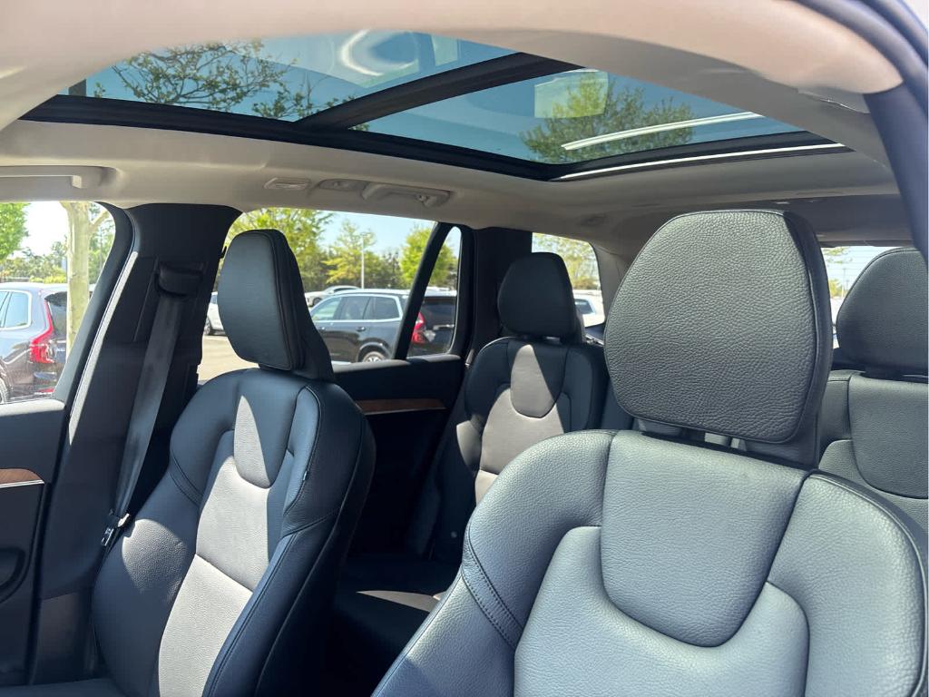 2023 Volvo XC90 B6 PLUS 7-SEATER thumbnail 22