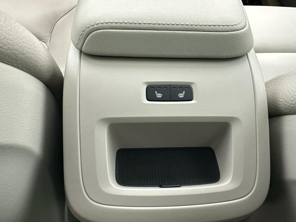 2024 Volvo XC60 B5 CORE DARK THEME 缩略图 19