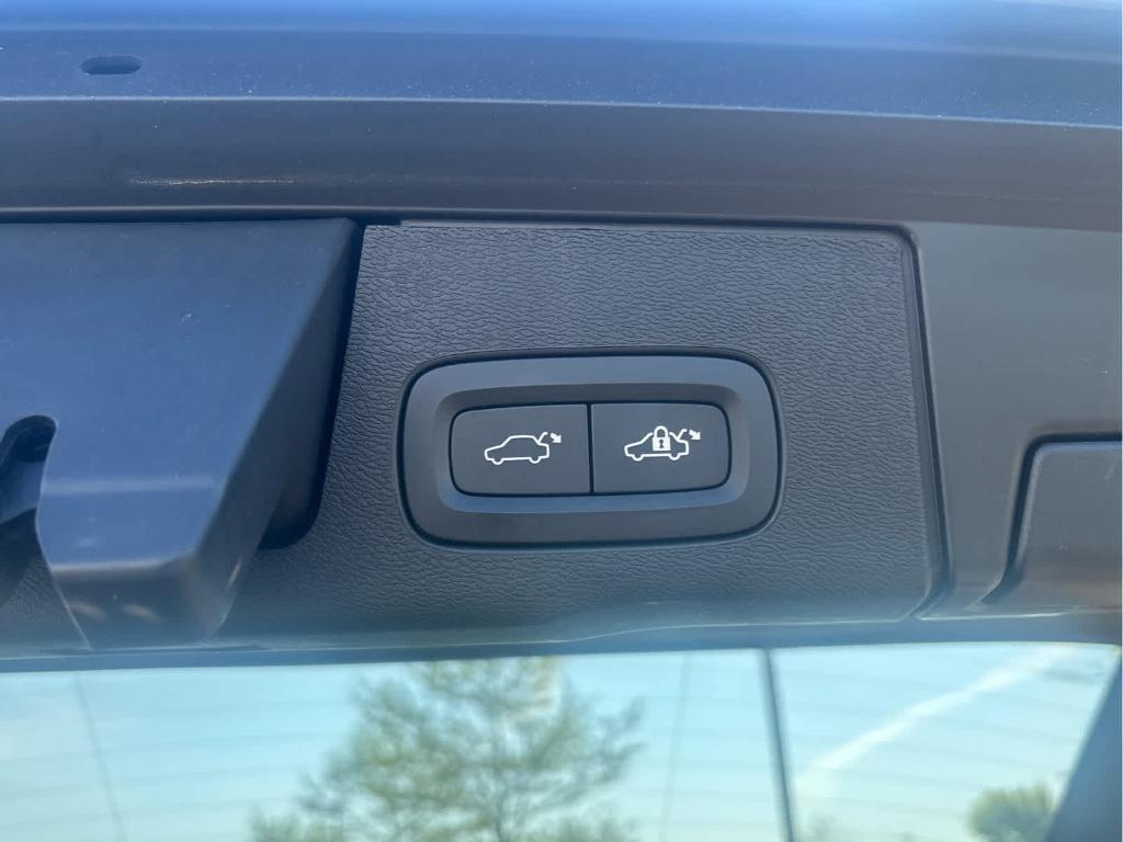 2024 Volvo XC60 B5 CORE DARK THEME 缩略图 29