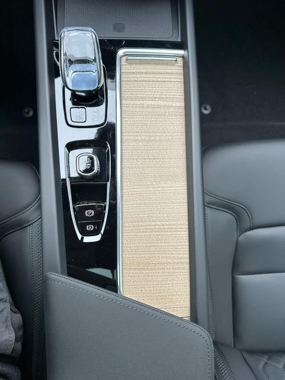صورة مصغرة 22 لـ 2026 Volvo XC60 B5 PLUS