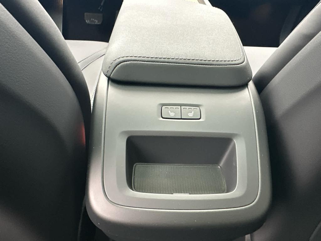صورة مصغرة 27 لـ 2026 Volvo XC60 B5 PLUS