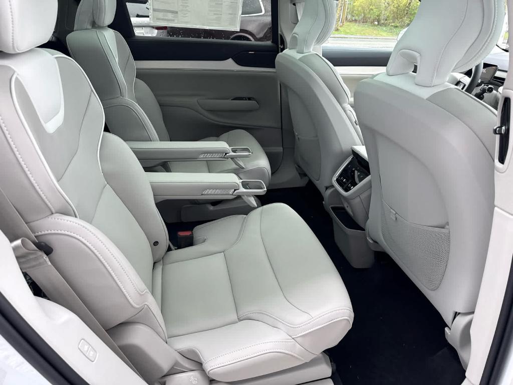 صورة مصغرة 28 لـ 2026 Volvo EX90 PLUS