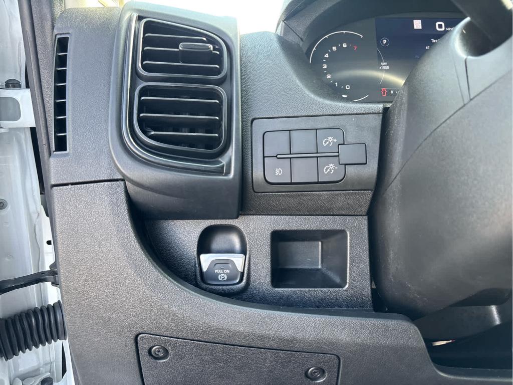 2025 RAM PROMASTER 2500 BASE — миниатюра 17
