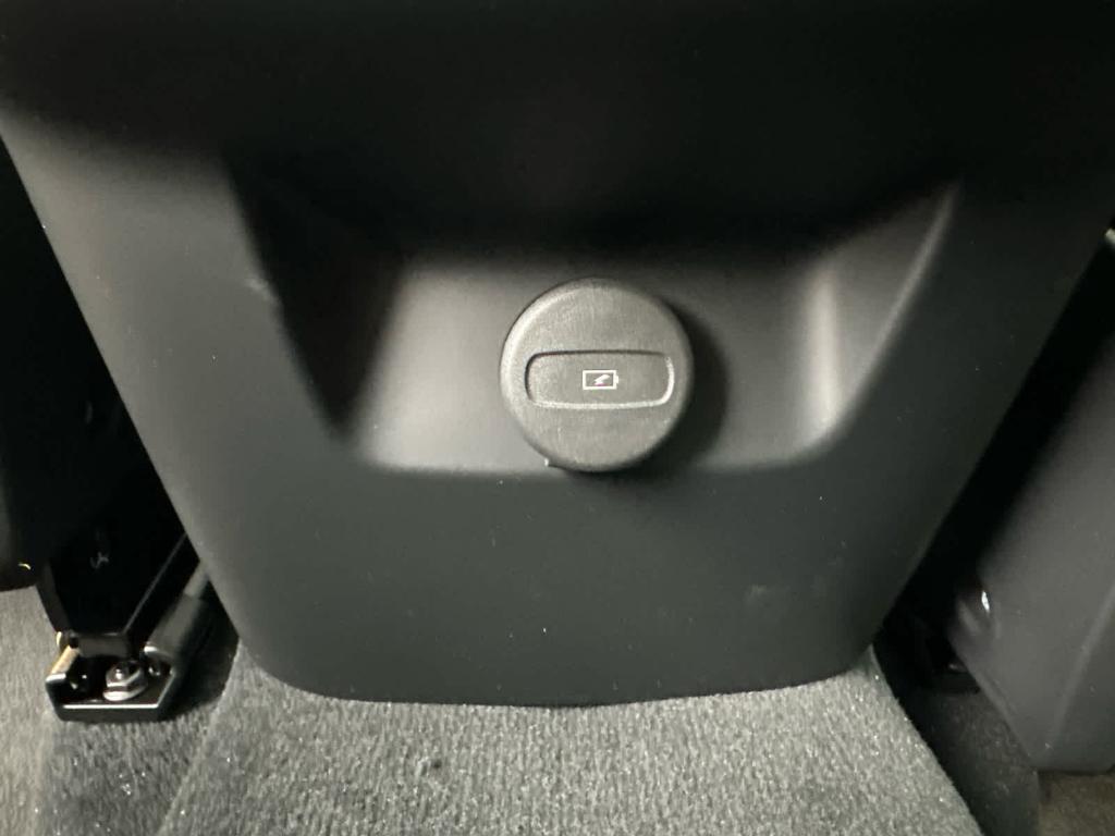 2026 Volvo XC60 B5 PLUS 缩略图 23