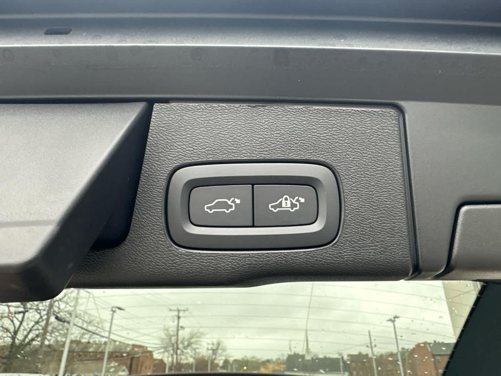 2026 Volvo XC60 B5 PLUS 缩略图 31