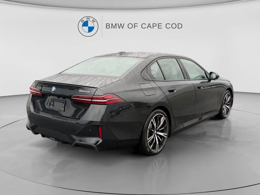 2027 BMW 550E 550E XDRIVE 照片 7