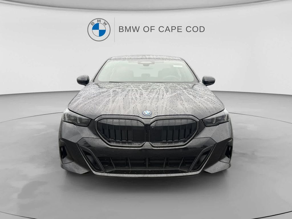 2027 BMW 550E 550E XDRIVE 照片 2