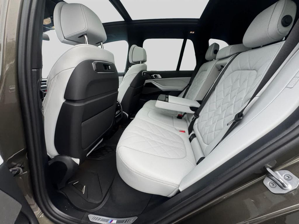 صورة مصغرة 17 لـ 2026 BMW X5 PHEV XDRIVE50E