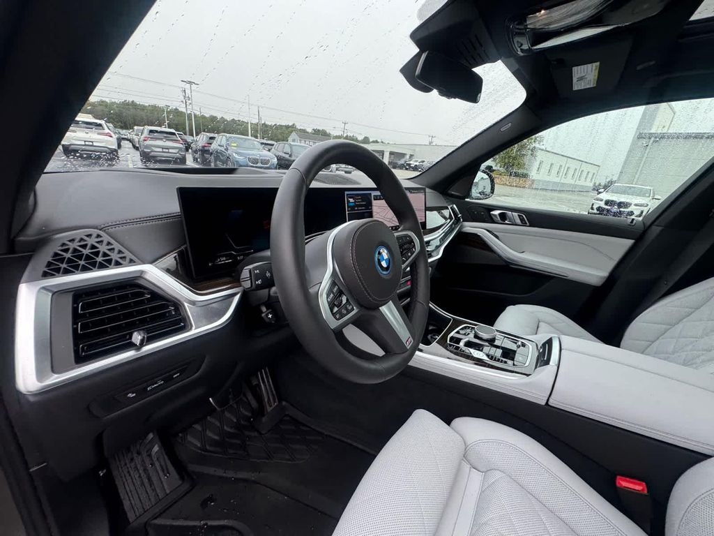 صورة مصغرة 23 لـ 2026 BMW X5 PHEV XDRIVE50E