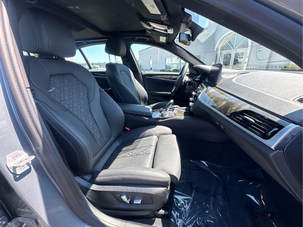 2023 BMW 530 I XDRIVE — миниатюра 20