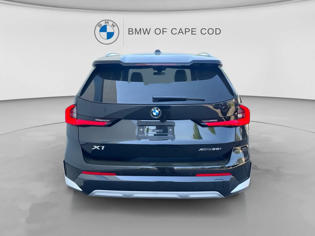 صورة 8 لـ 2026 BMW X1 XDRIVE28I