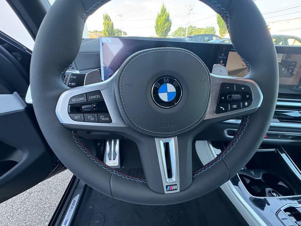 2026 BMW X5 M60I 缩略图 23