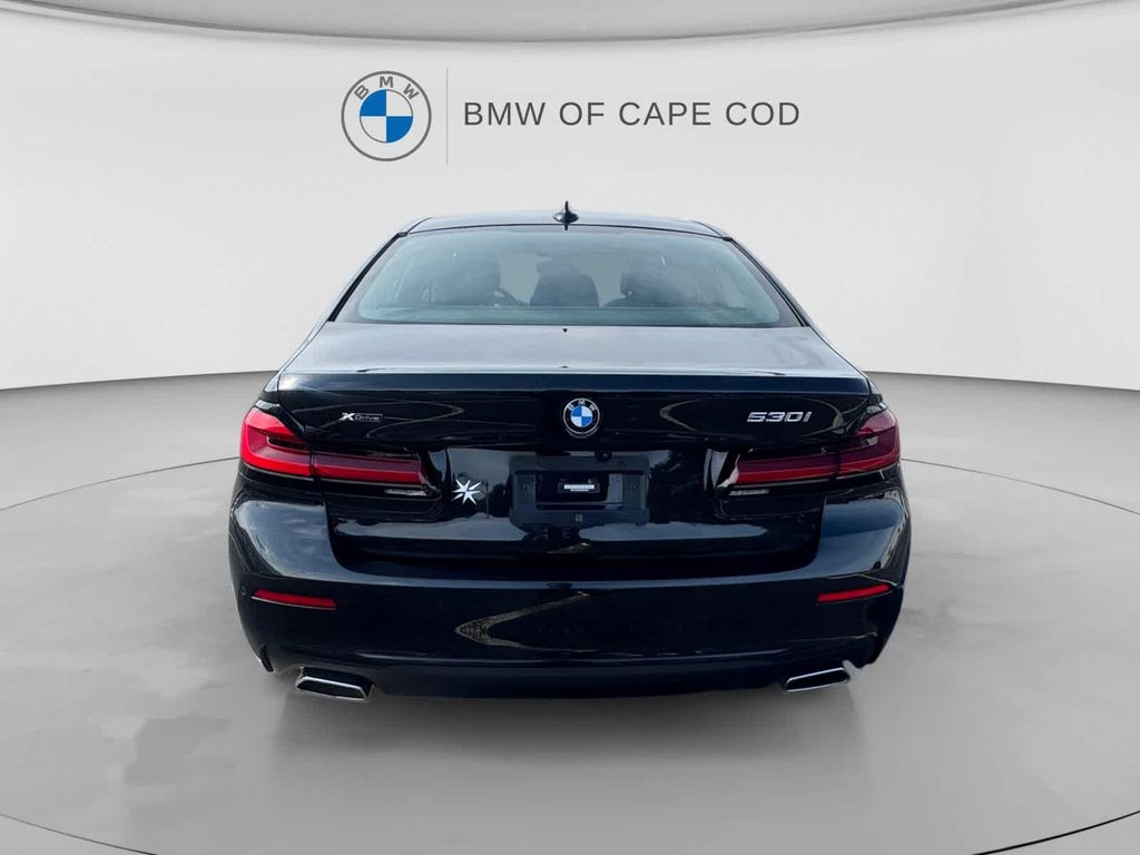 صورة 6 لـ 2022 BMW 530 I XDRIVE