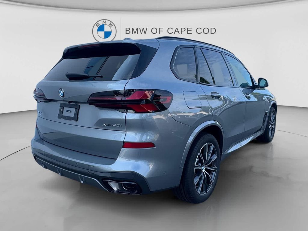 صورة 7 لـ 2026 BMW X5 XDRIVE40I