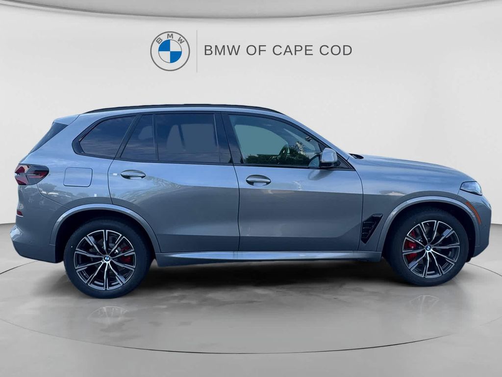 صورة 8 لـ 2026 BMW X5 XDRIVE40I