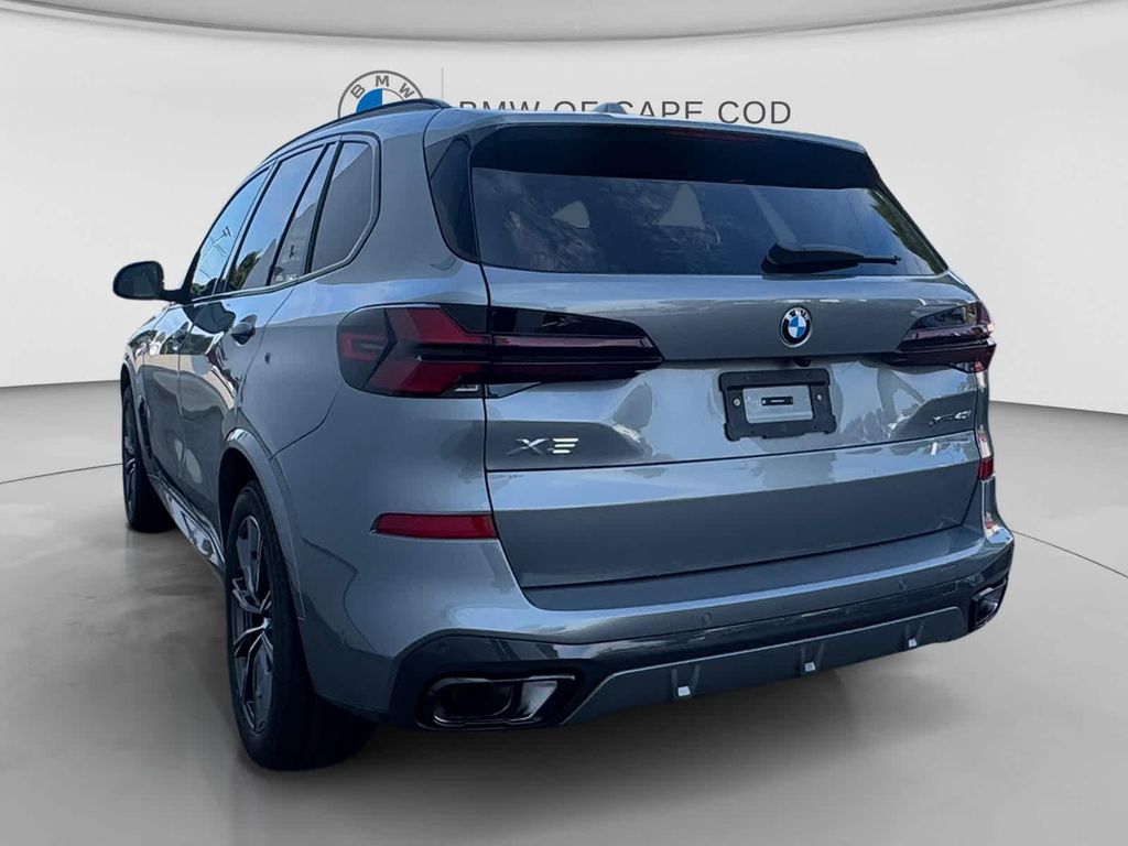 صورة 5 لـ 2026 BMW X5 XDRIVE40I