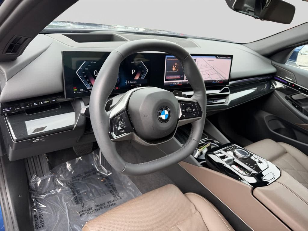 2026 BMW 530 XDRIVE 缩略图 11