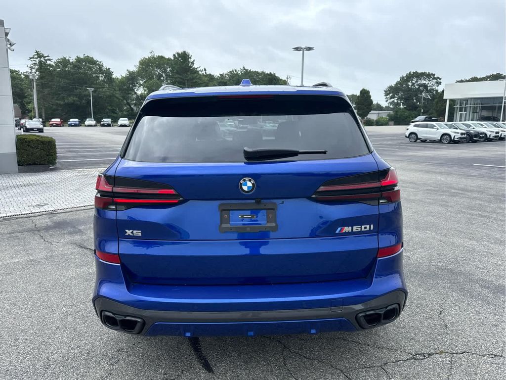 صورة 7 لـ 2026 BMW X5 M60I