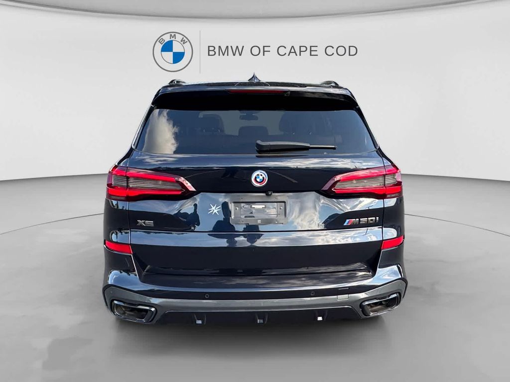 صورة 6 لـ 2023 BMW X5 M50I