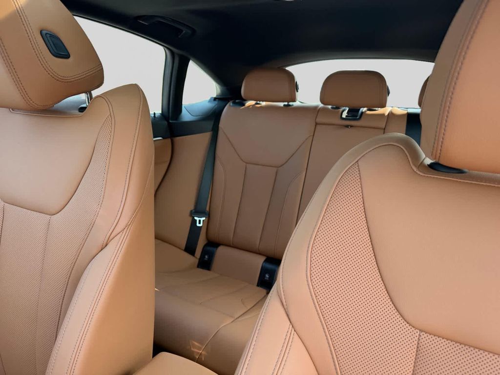 2025 BMW I4 GRAN COUPE M50 照片 15