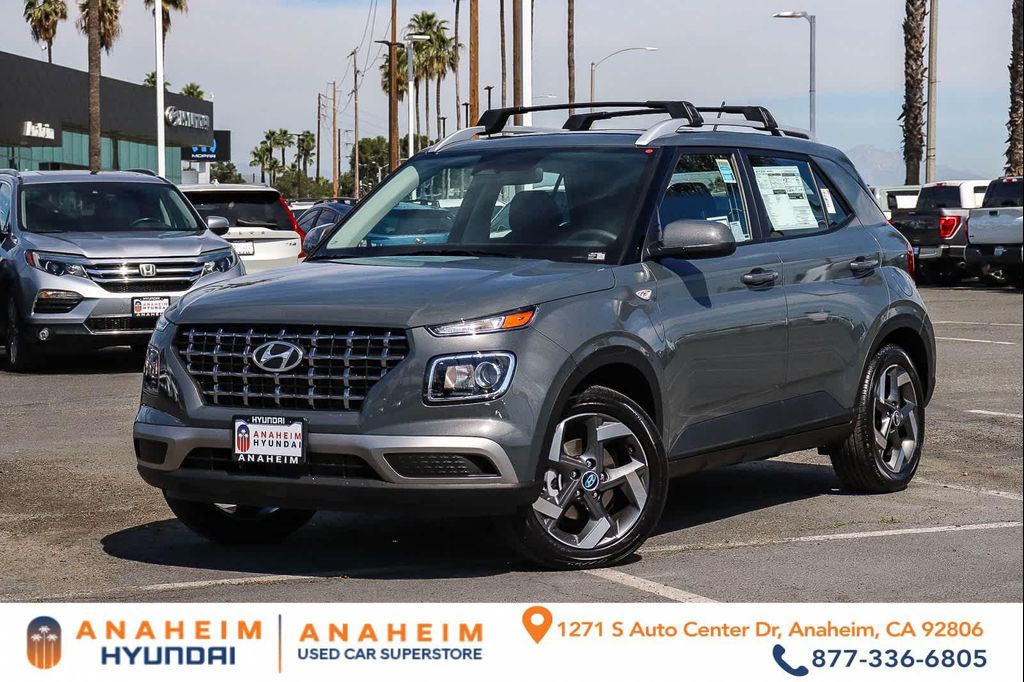 New 2026 Hyundai VENUE SEL