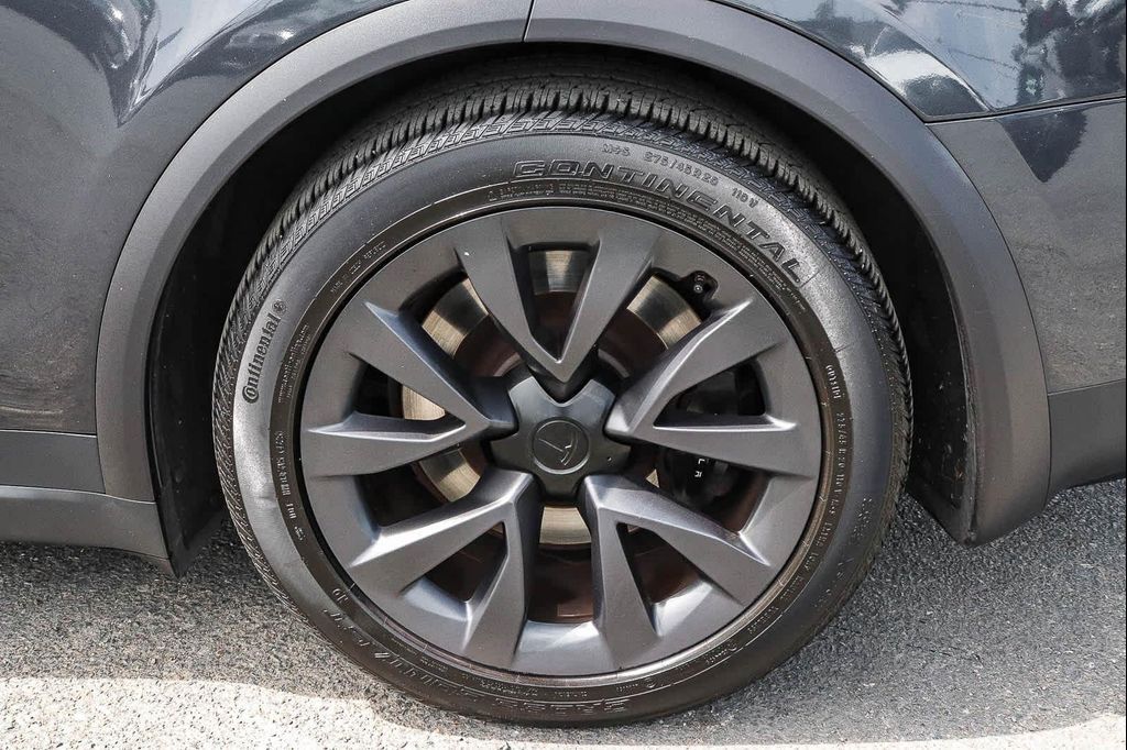 2024 Tesla MODEL X LONG RANGE thumbnail 13