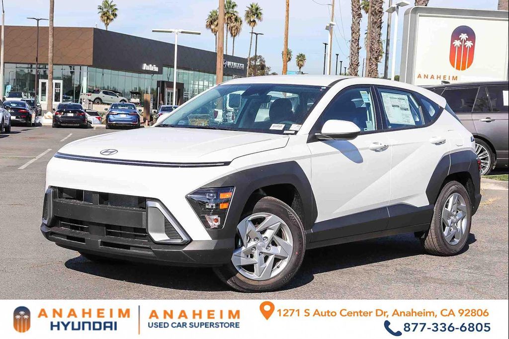 New 2026 Hyundai KONA SE