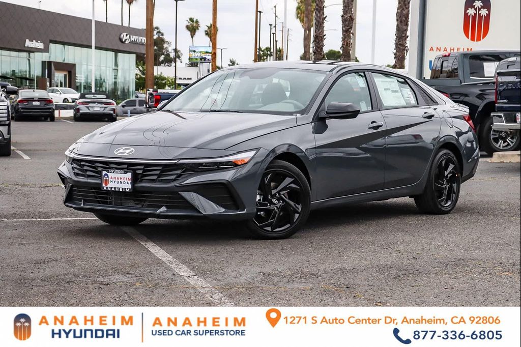 New 2026 Hyundai ELANTRA HEV SEL Sport