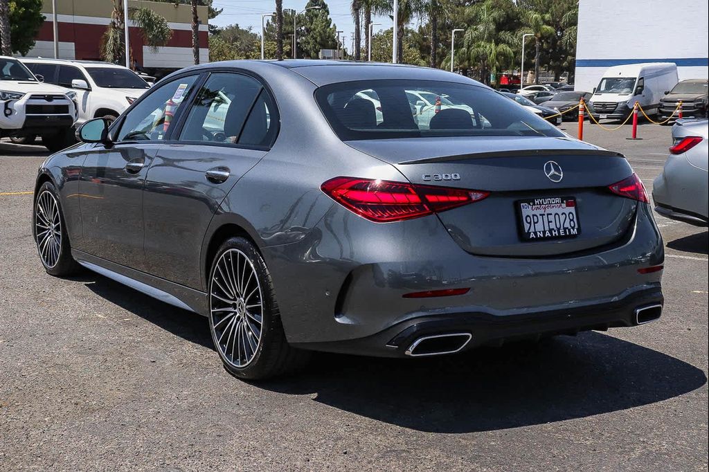 صورة 9 لـ 2024 Mercedes-BENZ C-CLASS