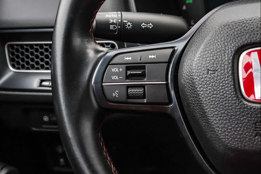 صورة مصغرة 25 لـ 2023 Honda CIVIC TYPE R TOURING