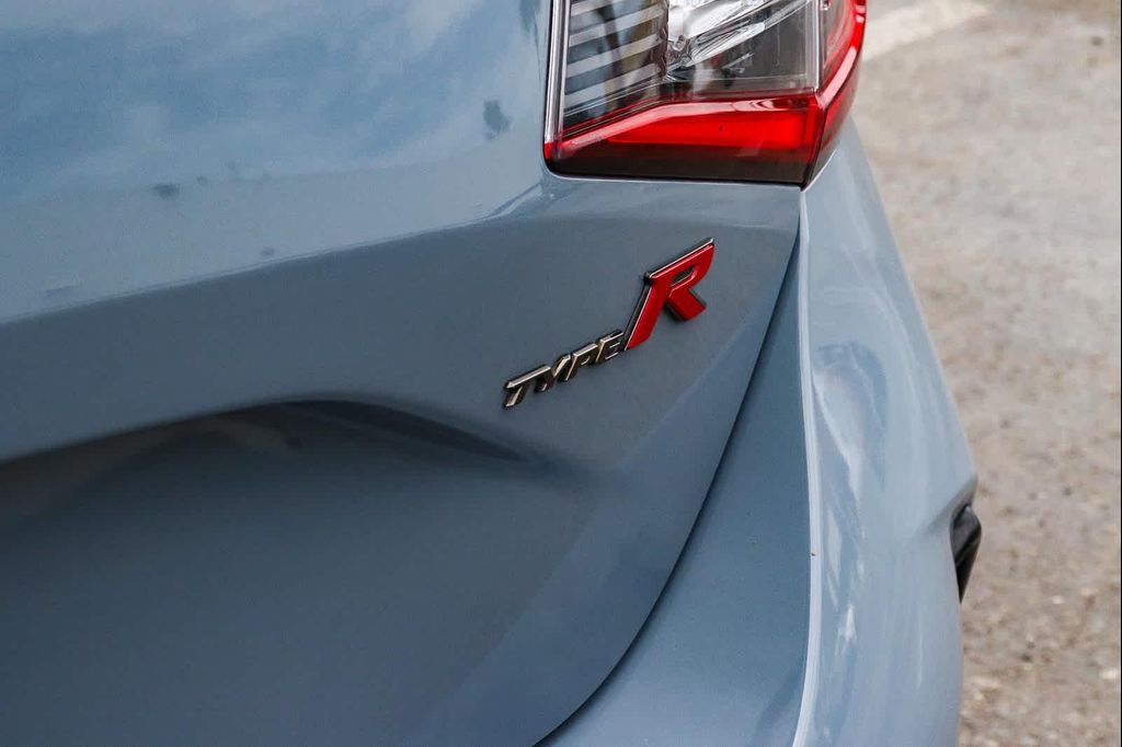 صورة مصغرة 14 لـ 2023 Honda CIVIC TYPE R TOURING
