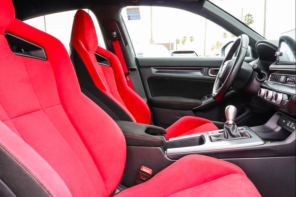 صورة مصغرة 30 لـ 2023 Honda CIVIC TYPE R TOURING