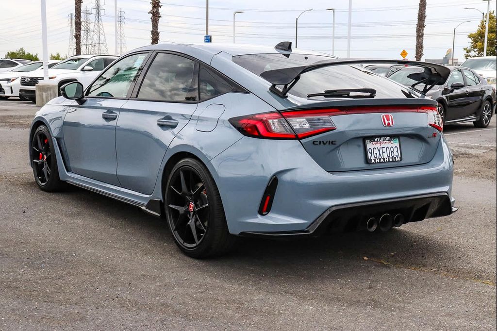 صورة مصغرة 11 لـ 2023 Honda CIVIC TYPE R TOURING
