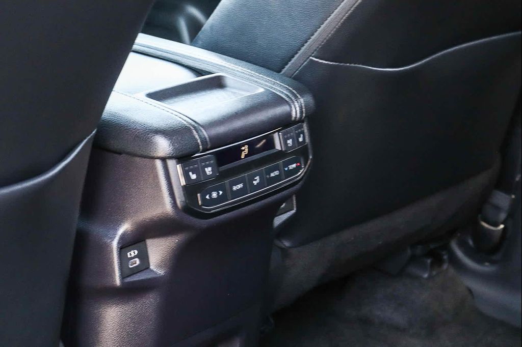 صورة مصغرة 27 لـ 2024 Toyota GRAND HIGHLANDER PLATINUM