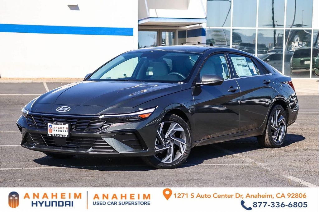 New 2026 Hyundai ELANTRA Limited