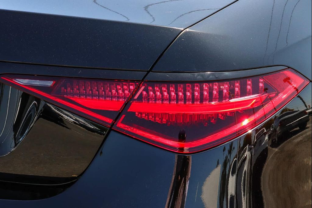 صورة 9 لـ 2022 Mercedes-BENZ MAYBACH