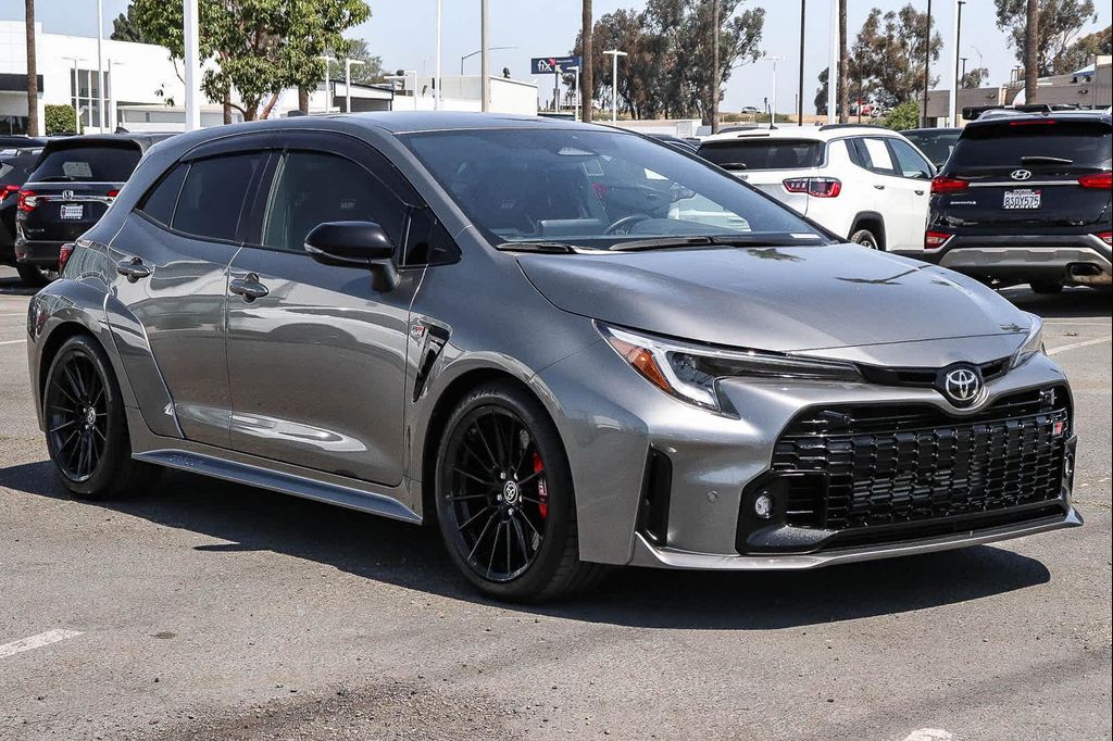 2024 Toyota GR COROLLA PREMIUM photo 3
