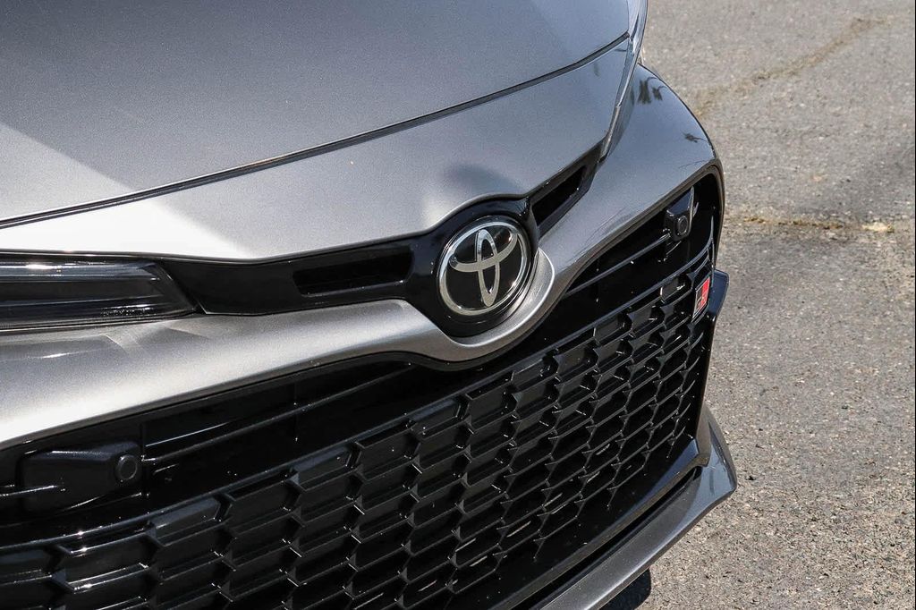 2024 Toyota GR COROLLA PREMIUM photo 6