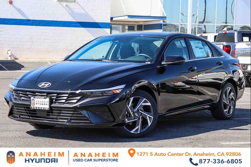 New 2026 Hyundai ELANTRA Limited