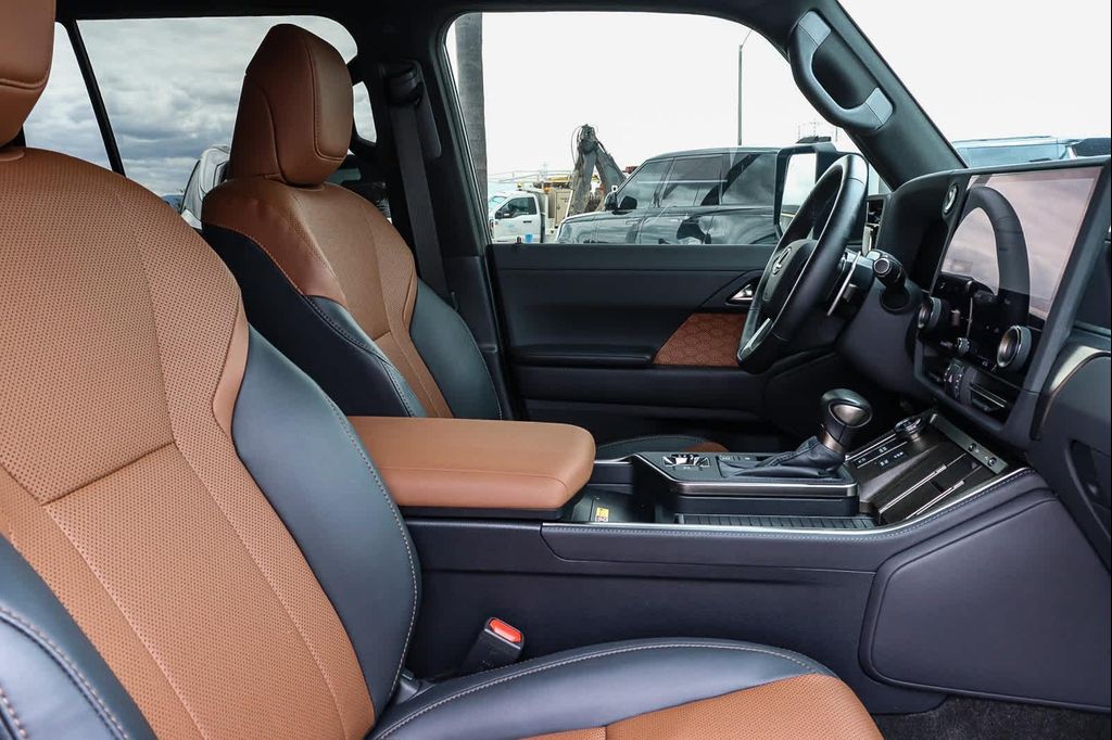 صورة مصغرة 27 لـ 2025 Lexus GX 550 PREMIUM+
