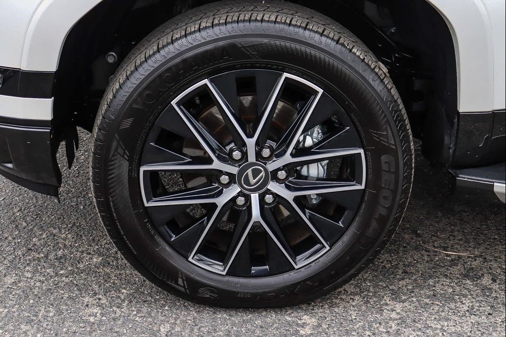 صورة مصغرة 14 لـ 2025 Lexus GX 550 PREMIUM+