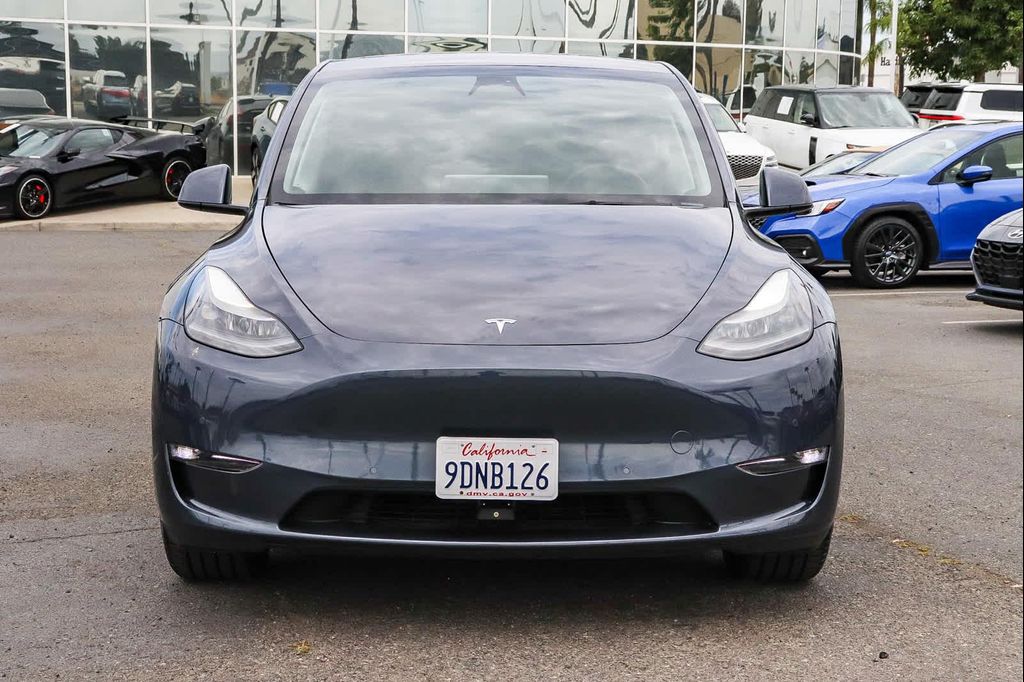 2022 Tesla MODEL Y LONG RANGE DUAL MOTOR ALL-WHEEL DRIVE — фото 2