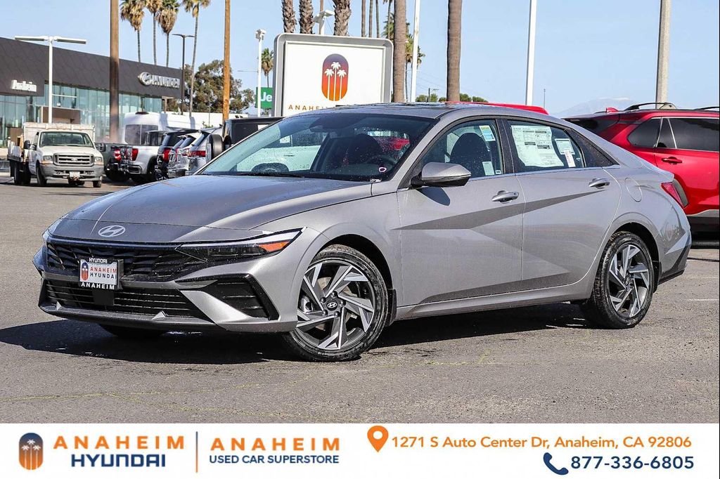 New 2026 Hyundai ELANTRA Limited
