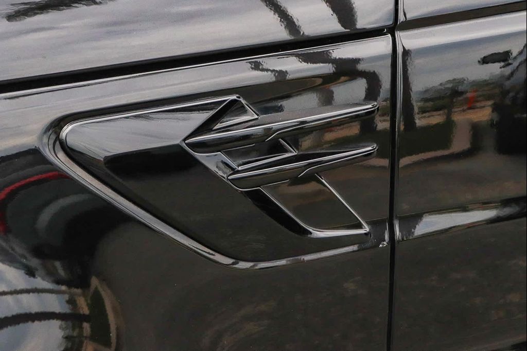 صورة مصغرة 16 لـ 2022 LAND Rover RANGE ROVER SPORT HST MHEV