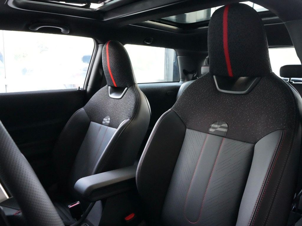 صورة 4 لـ 2026 MINI HARDTOP JOHN COOPER WORKS