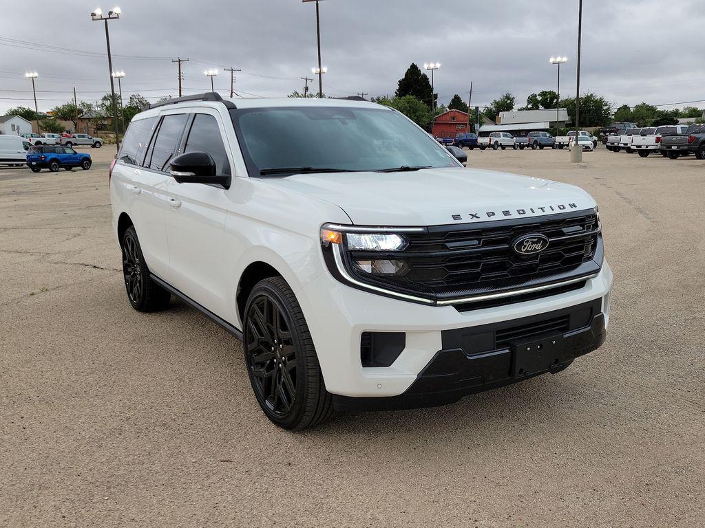 New 2026 Ford Expedition Platinum
